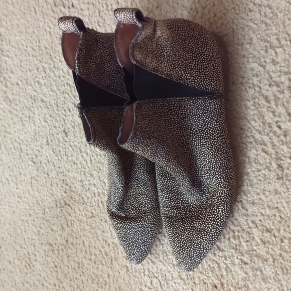 Madewell Nadine Animal Print Chelsea Booties Size 10 - Picture 5 of 14